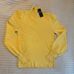 Lauren by Ralph Lauren Ribbed mock neck sweater with Button-Detail.